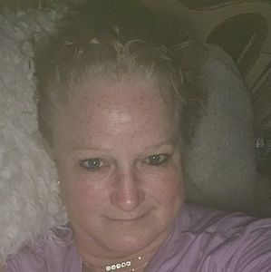 Meet your Posher, Pamy